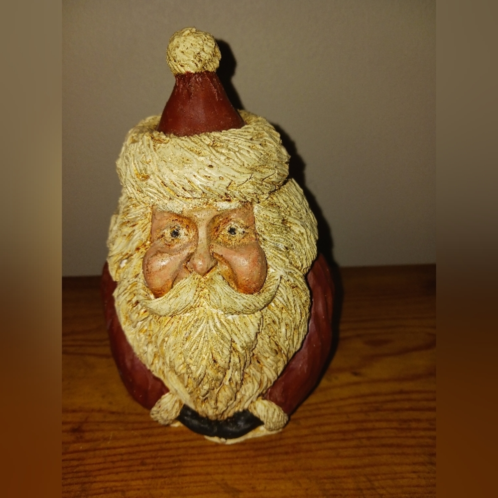 Beautiful resin santa